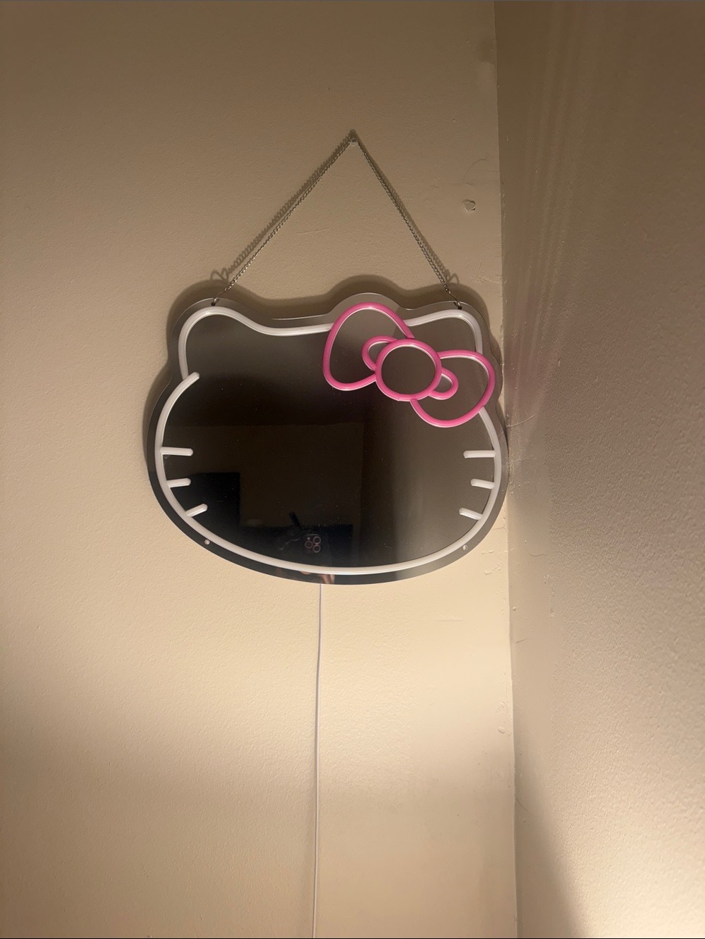 Pink & White Cat-Shaped Wall Mirror with Bow Accent